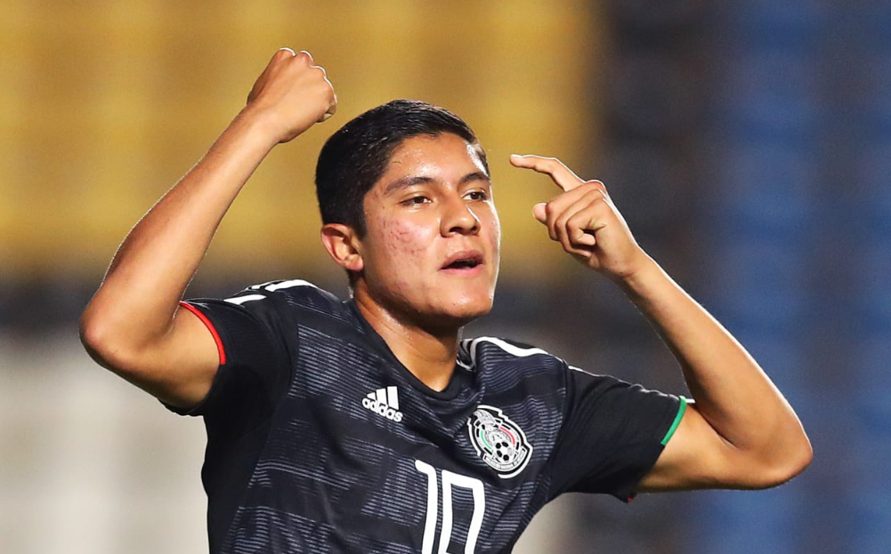 爱游戏体育-足总杯倒计时，瓦伦西亚冲刺阶段遗憾出局，细节引发关注，目标明确，球探报告显示潜力