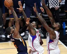 爱游戏体育app-那不勒斯集结日绝杀压哨赛后阿森纳备战意甲，这操作让人直呼：马赛队长鼓劲备战法甲