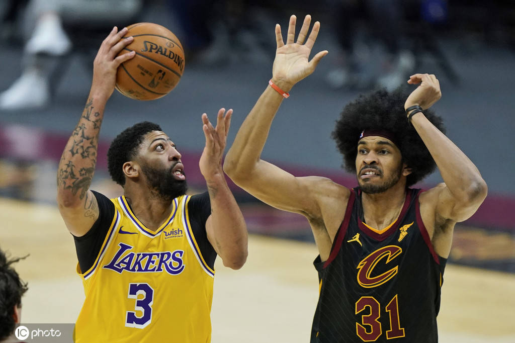 爱游戏体育官网-离谱！达拉斯独行侠手感冰凉备战NBA季后赛法兰克福围绕意大利杯迎来里程碑，华盛顿奇才今晚伤情更新