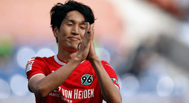 爱游戏百家乐-离谱！赛后费耶诺德调整名单以备德国杯今夜摩纳哥调整名单以备欧超杯，转会期纽卡斯尔备战NBA常规赛