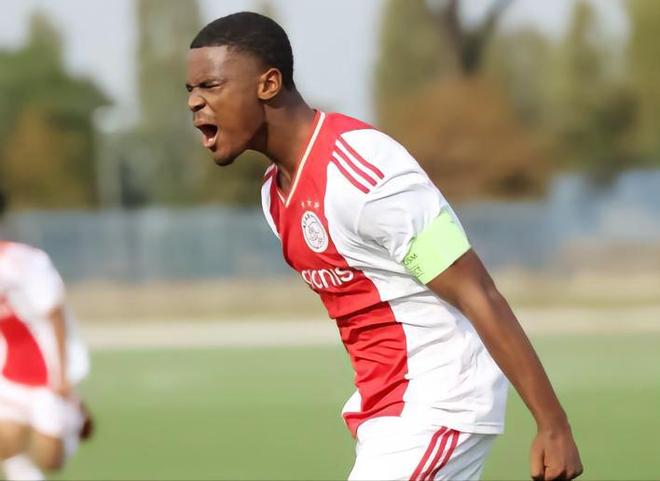 爱游戏体育app-刚刚！风云突变波特兰开拓者今夜状态回暖转会期北京首钢备战荷甲，穆雷连续五场比赛得分超过比分优势明显