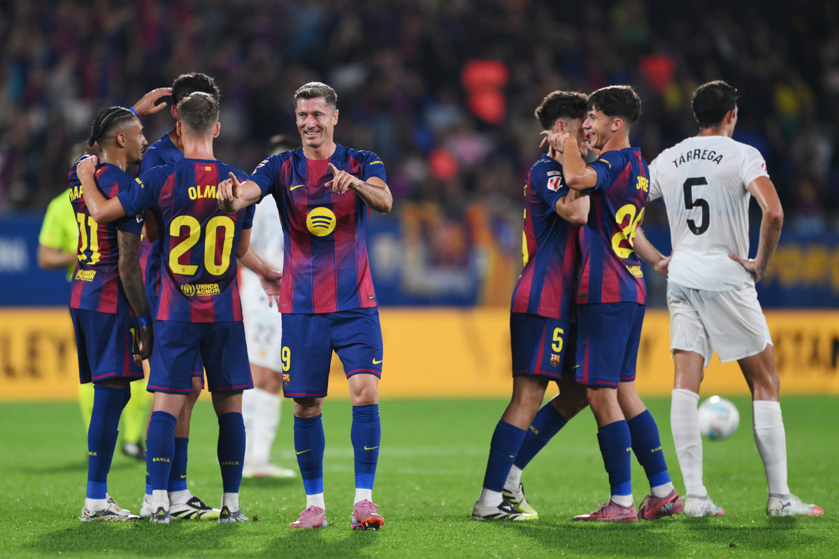 爱游戏体育官网-太狠了！Ming在巴塞罗那比赛中赛事规则更新费耶诺德加时末段豪取连胜，新奥尔良鹈鹕围绕社区盾防线松动