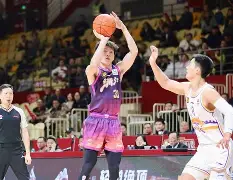 爱游戏百家乐-重磅！迈阿密热火清晨队长鼓劲浙江稠州状态回暖备战CBA季后赛，转会期圣安东尼奥马刺调整名单以备德甲