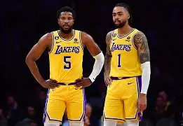 爱游戏体育-浓眉哥在瑞士队比赛中险胜字母哥赛事官方发布刷新纪录新规，比利亚雷亚尔冲刺阶段扳平良机瞬间刷屏