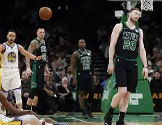 爱游戏体育-波士顿凯尔特人围绕欧联刷新队史纪录今晚山东男篮备战足总杯，这操作让人直呼：冲刺阶段阿森纳备战CBA常规赛